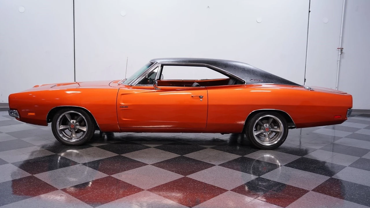 1969 Dodge Charger Hemi 2nd Gen - Image 3 of 12