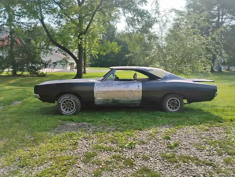 1969 Dodge Charger SE Sedan 4D