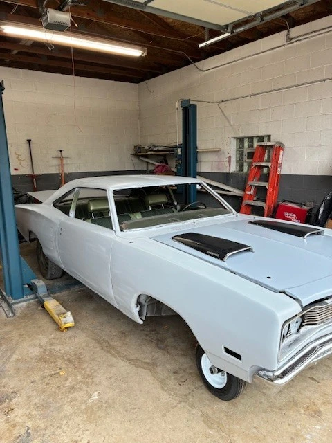 1969 Dodge Super Bee - Image 2 of 21