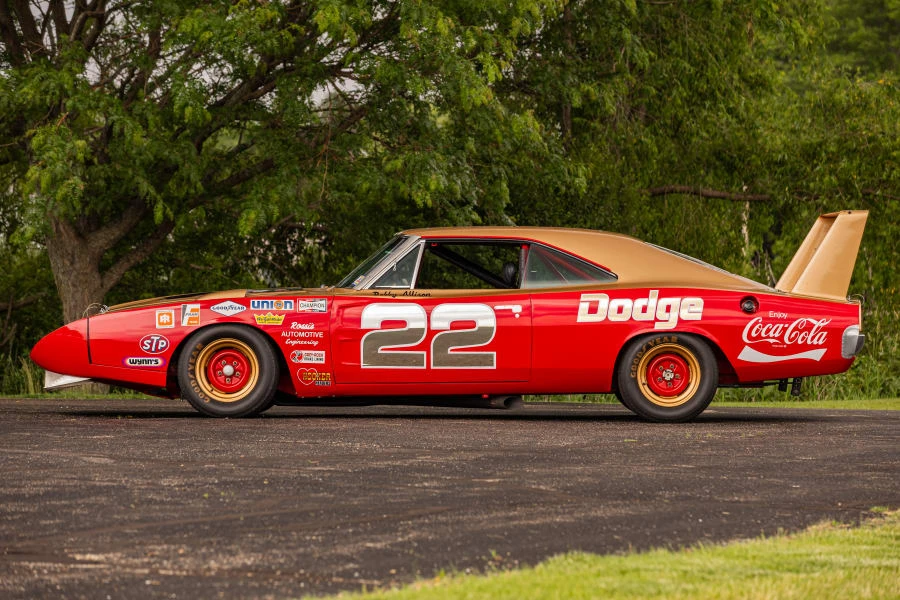 1969 Dodge Charger Hemi 2nd Gen - Image 2 of 31