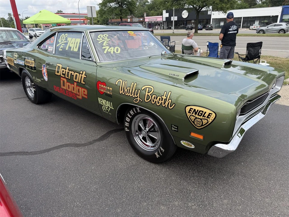 1969 Dodge Super Bee - Image 2 of 27