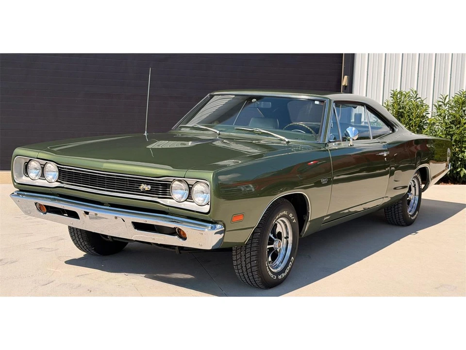 1969 Dodge Super Bee - Image 2 of 31
