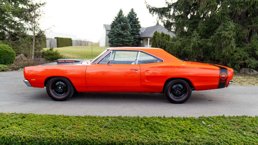 1969 Dodge Super Bee - Image 2 of 31