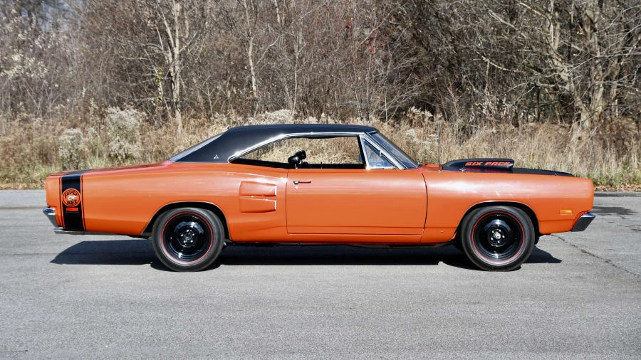 1969 Dodge Super Bee - Image 2 of 31