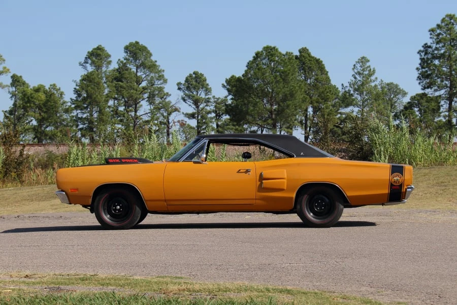 1969 Dodge Super Bee - Image 2 of 30