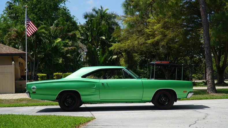 1969 Dodge Super Bee - Image 9 of 31