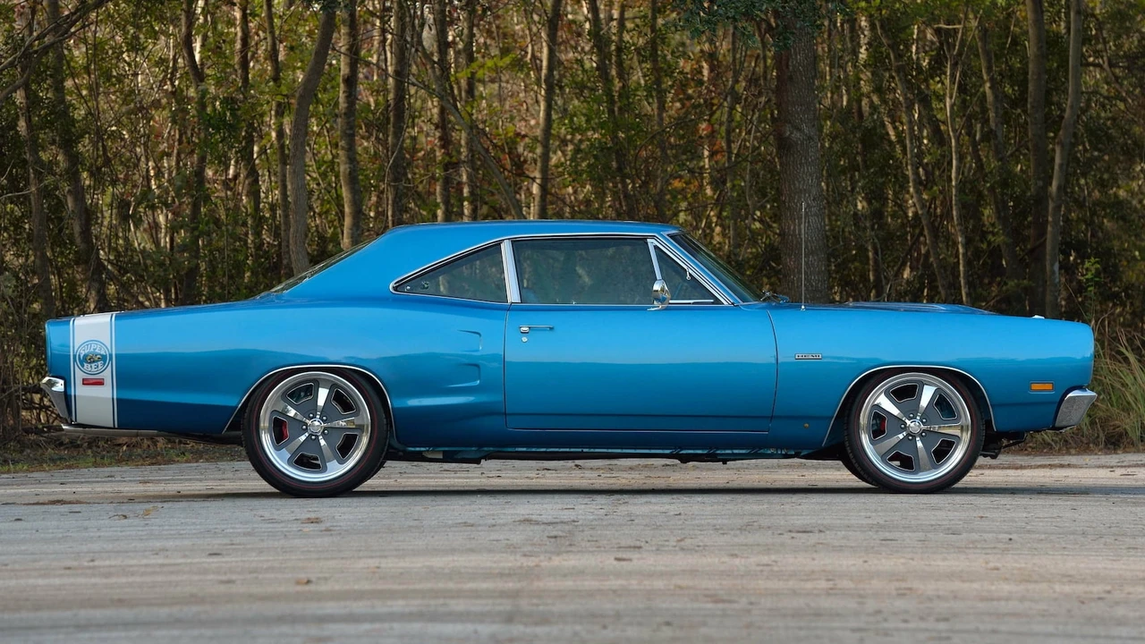 1969 Dodge Super Bee - Image 2 of 31