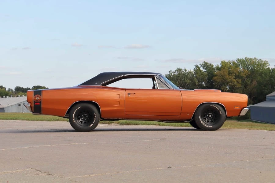 1969 Dodge Super Bee - Image 2 of 31
