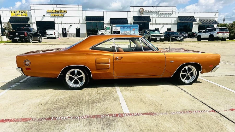 1969 Dodge Super Bee - Image 2 of 31