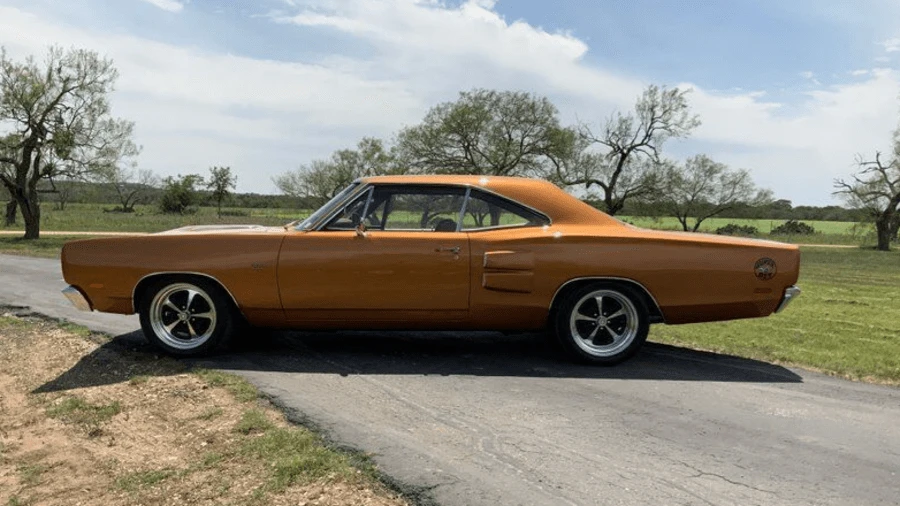 1969 Dodge Super Bee - Image 2 of 31