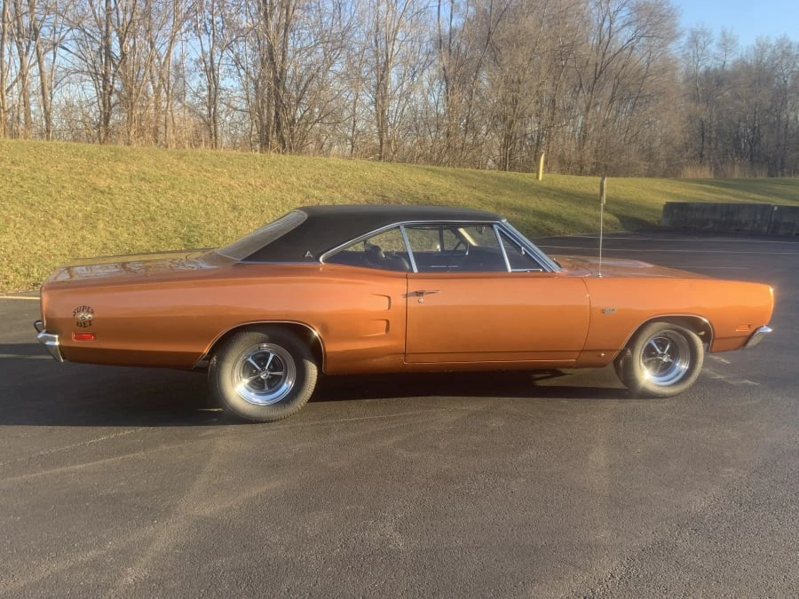 1969 Dodge Super Bee - Image 2 of 12