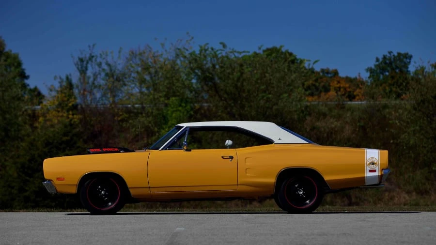1969 Dodge Super Bee - Image 2 of 12