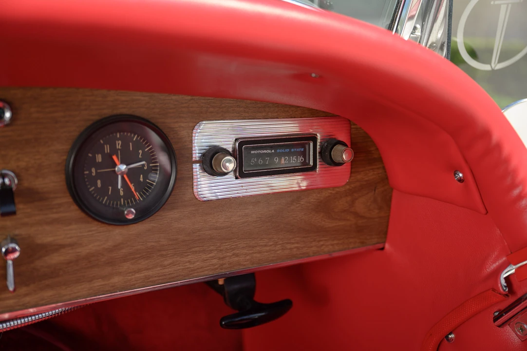 1969 Excalibur - Image 10 of 31