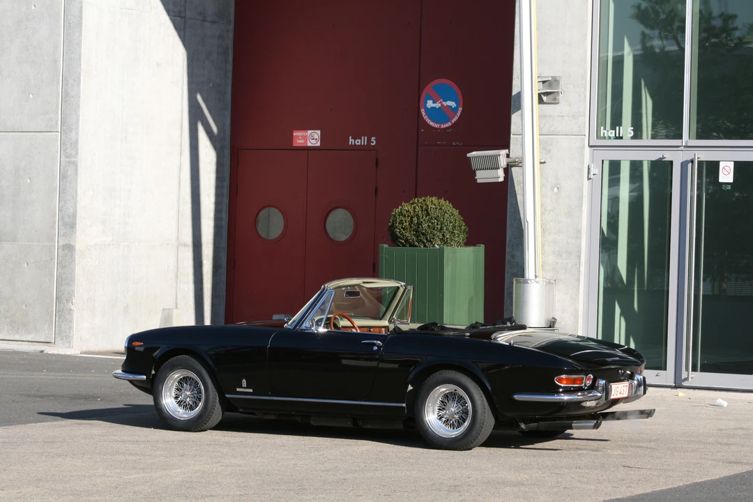 1969 Ferrari Daytona Spider - Image 17 of 18