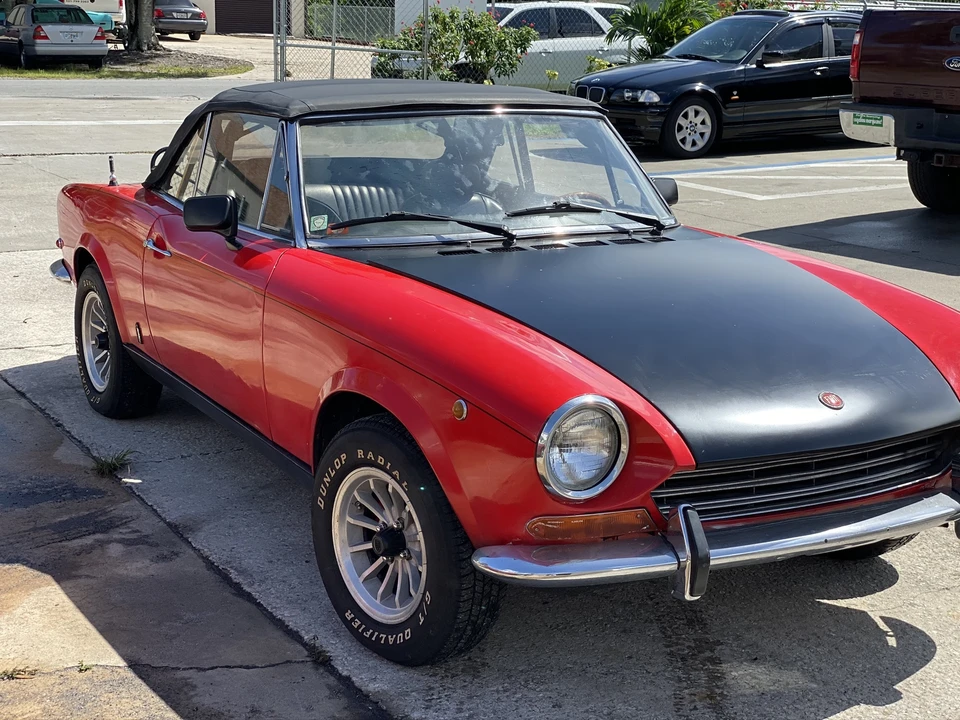 1969 Fiat 124 Sport Spider - Image 9 of 31
