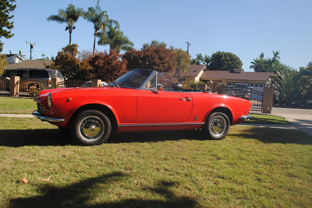 1969 Fiat 124 Sport Spider - Image 2 of 31