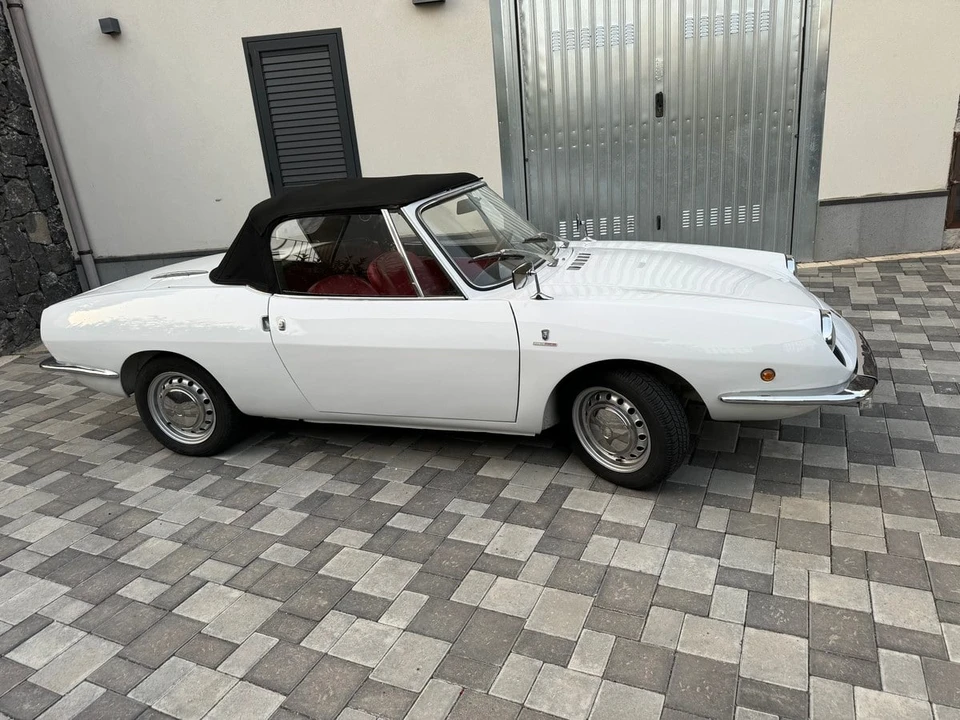 1969 Fiat 850 Spider - Image 14 of 30