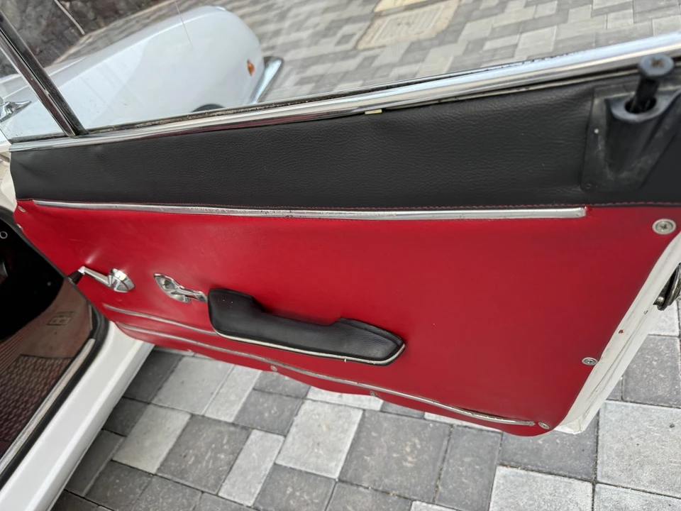 1969 Fiat 850 Spider - Image 26 of 30