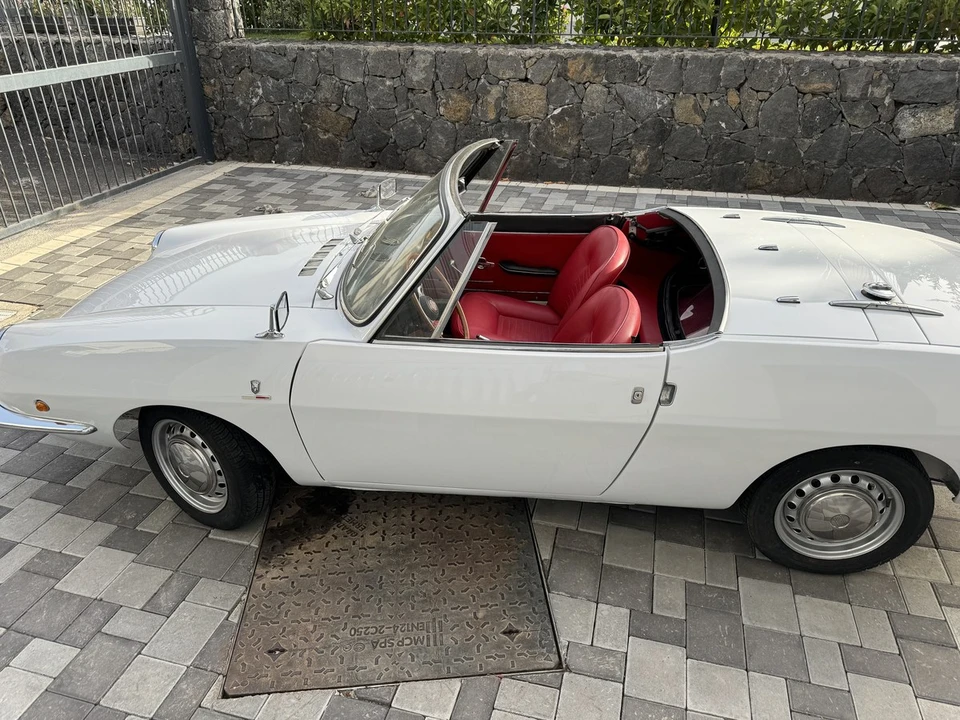 1969 Fiat 850 Spider - Image 9 of 30