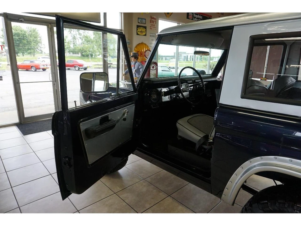 1969 Ford Bronco 1st Gen - Image 28 of 31