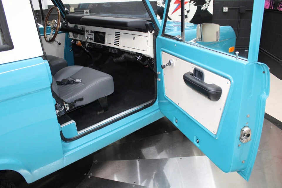 1969 Ford Bronco 1st Gen - Image 17 of 31