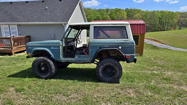 1969 Ford Bronco Sport Utility 2D