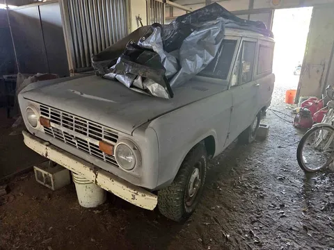1969 Ford Bronco Sport Utility 2D