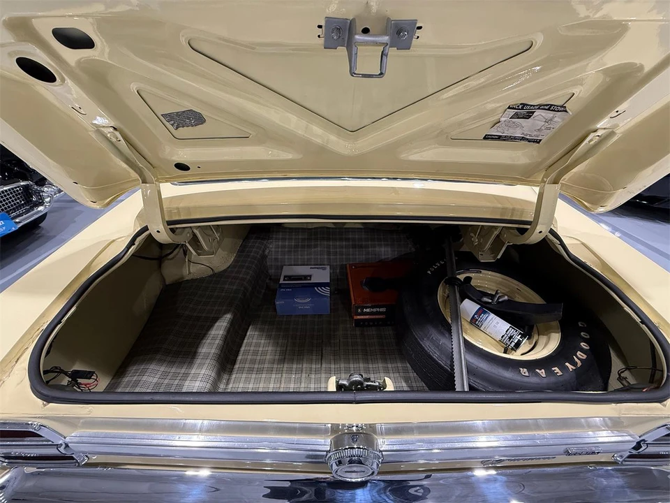 1969 Ford Fairlane 6th Gen - Image 30 of 31