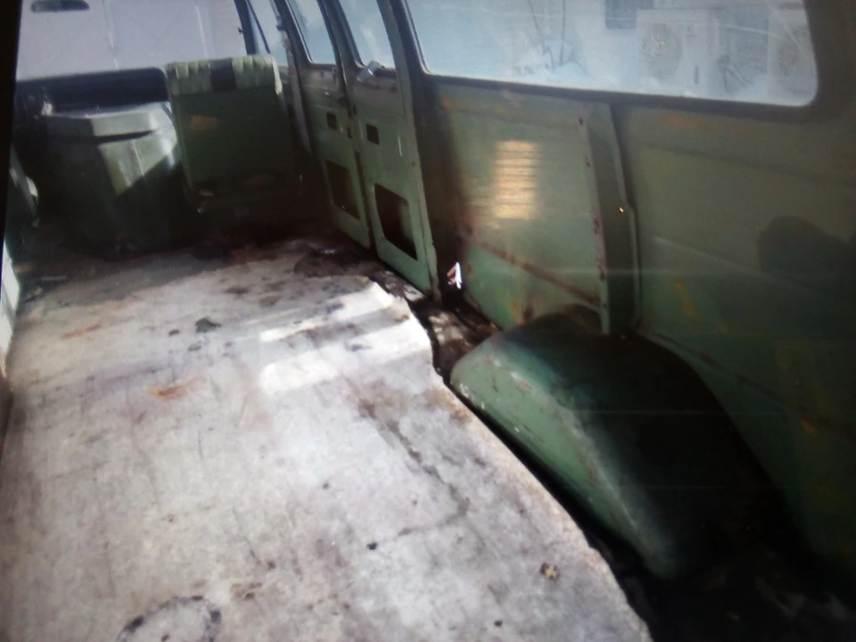 1969 Ford Econoline Van - Image 10 of 21