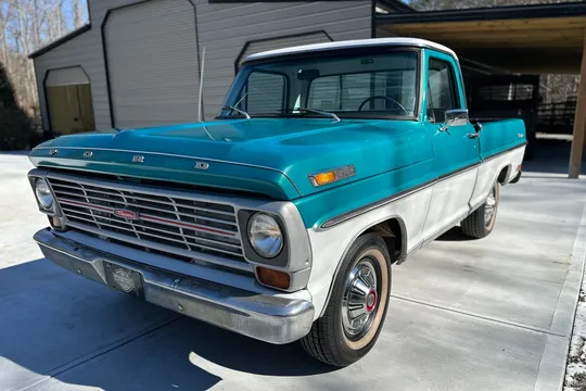 1969 Ford F-100 Ranger 3-Speed