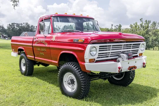 1969 Ford F-250 Standard Highboy 4×4 5-Speed