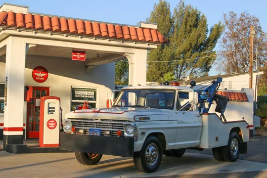 1969 Ford F-350 Holmes 440 Wrecker