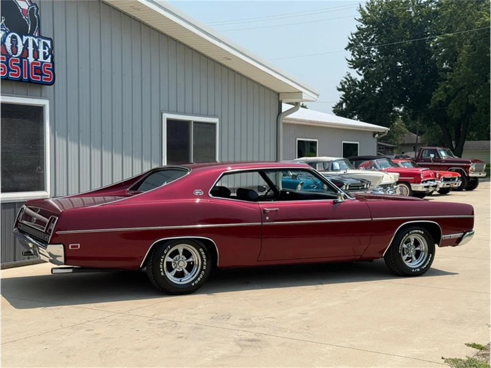 1969 Ford Galaxie 4th Gen - Image 9 of 31
