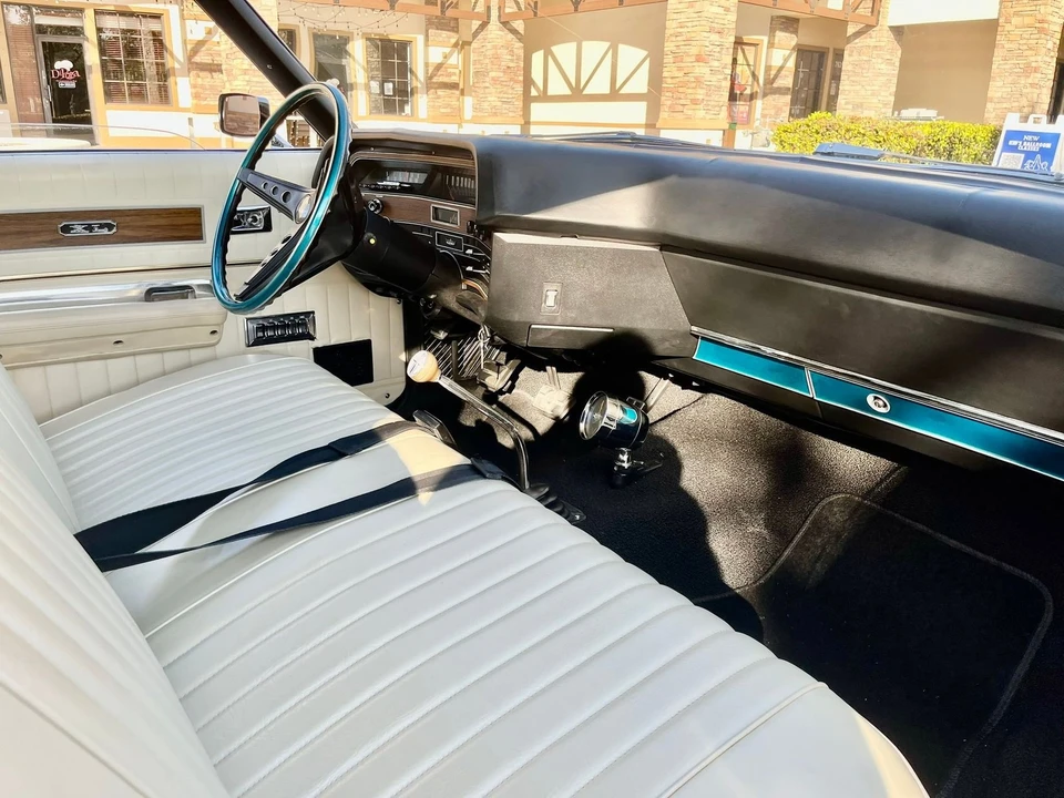 1969 Ford Galaxie 4th Gen - Image 16 of 21
