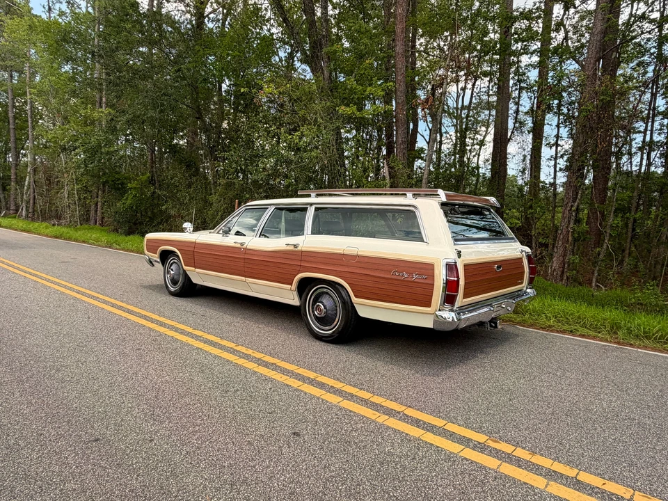 1969 Ford Country Squire - Image 4 of 31
