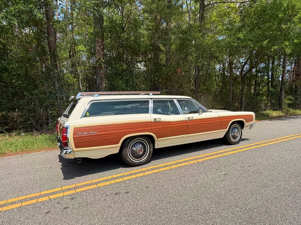 1969 Ford Country Squire - Image 10 of 31
