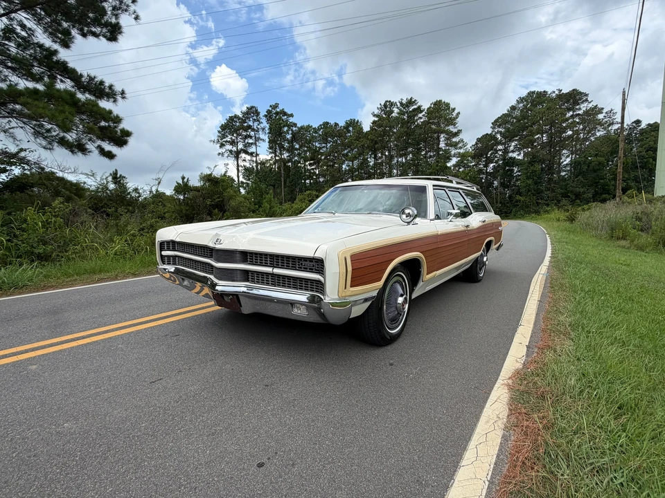 1969 Ford Country Squire - Image 24 of 31