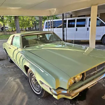 1969 Ford Thunderbird