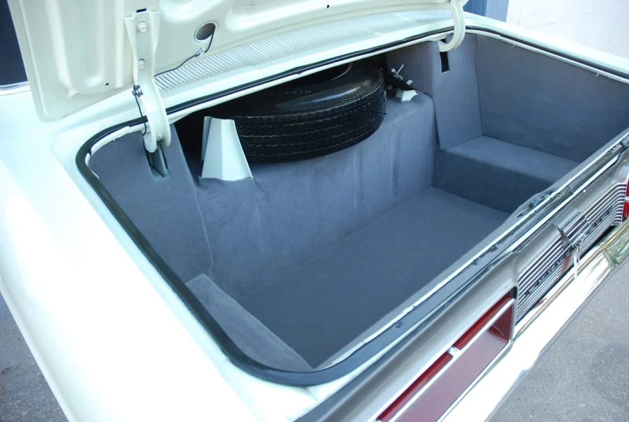 1969 Ford Thunderbird 5th Gen - Image 5 of 8