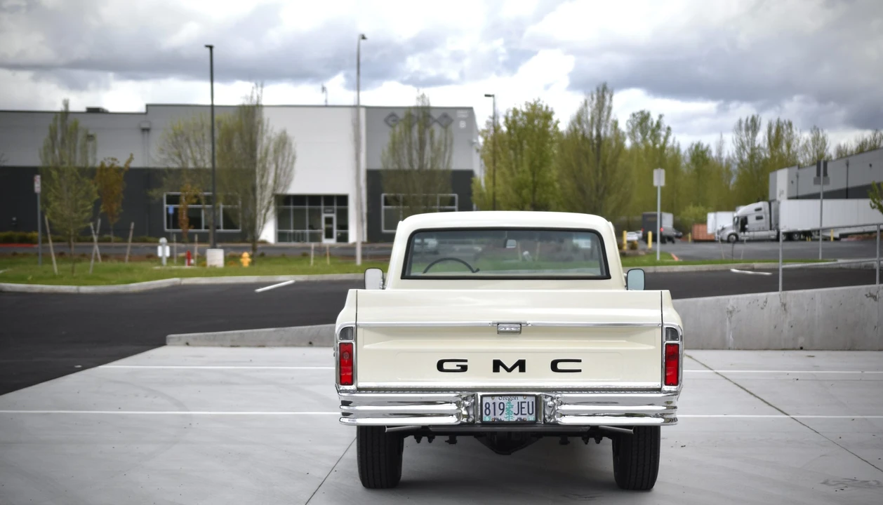 1969 GMC C/K 2nd Gen - Image 26 of 31