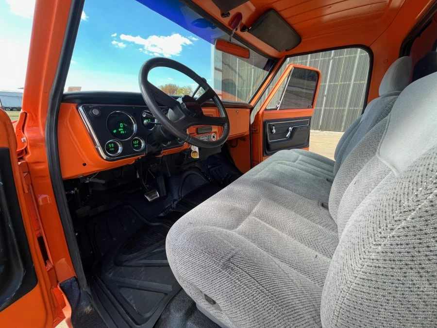 1969 GMC C/K 2nd Gen - Image 13 of 14
