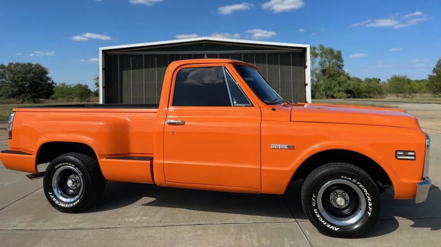 1969 GMC C/K 2nd Gen - Image 2 of 14