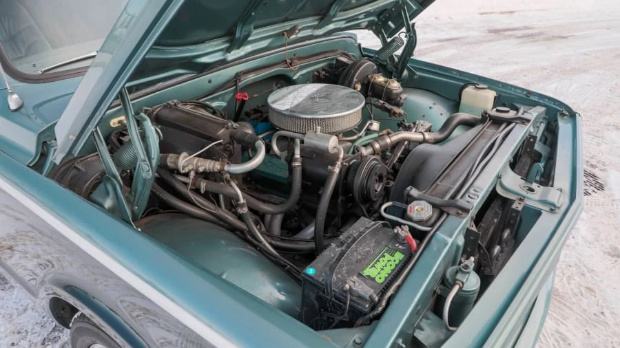 1969 GMC Suburban 6th Gen - Image 7 of 20
