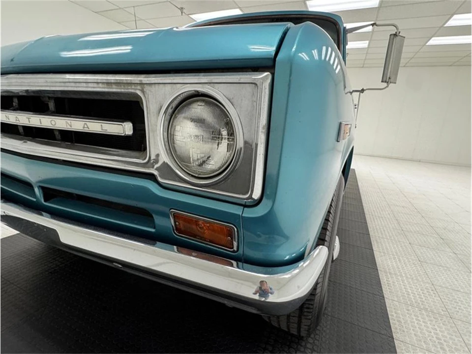 1969 International - Image 10 of 31