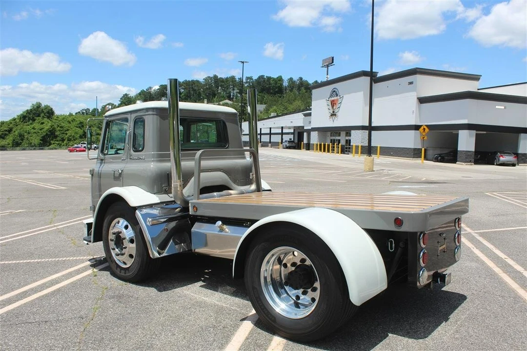 1969 International Harvester Loadstar - Image 11 of 31