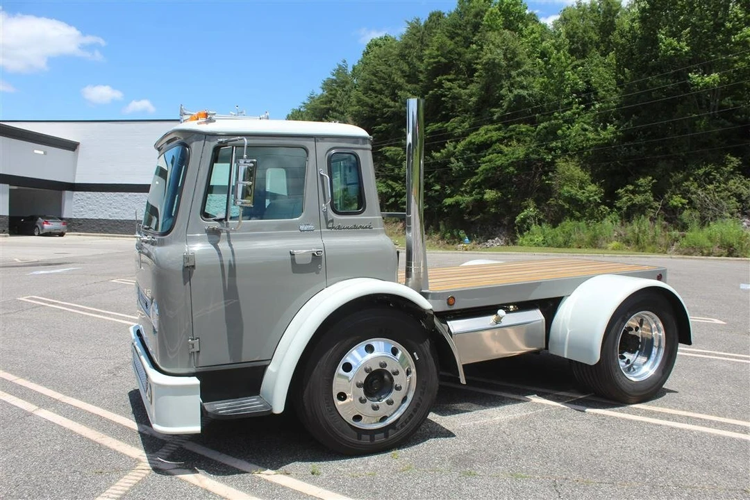 1969 International Harvester Loadstar - Image 4 of 31