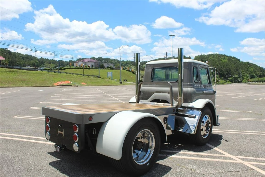 1969 International Harvester Loadstar - Image 17 of 31