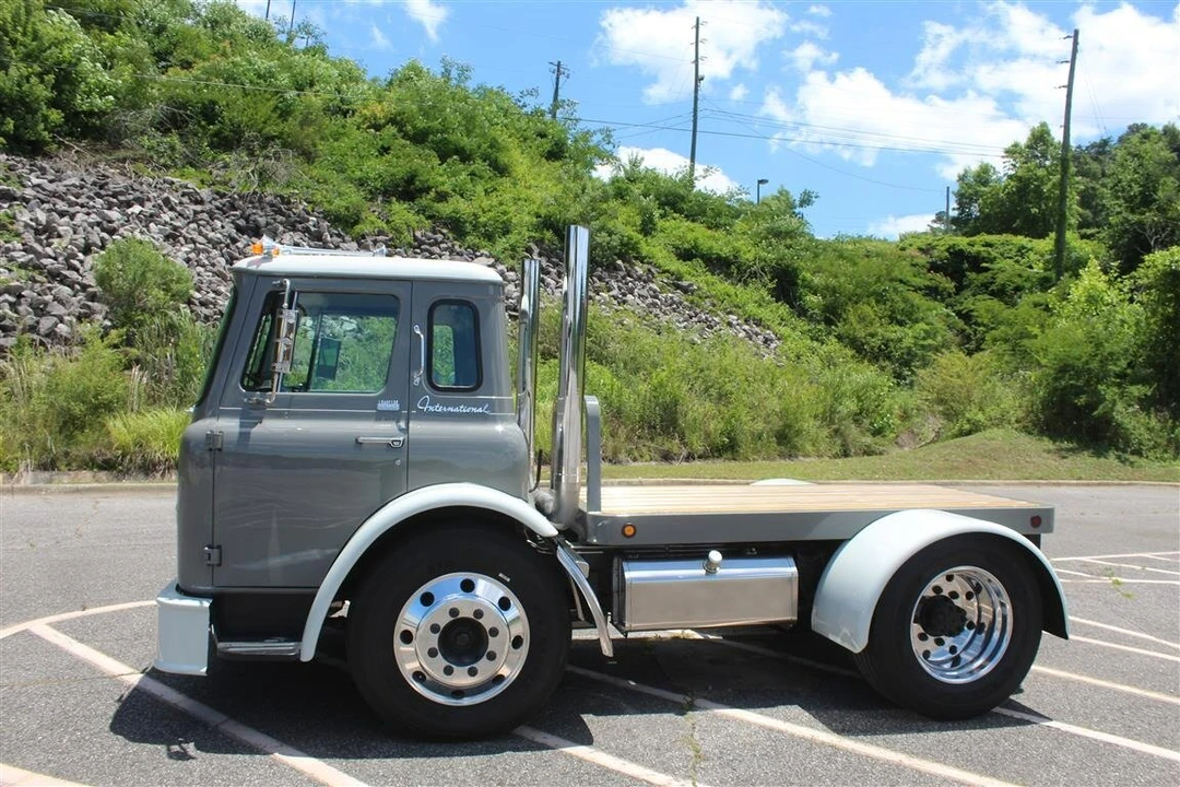 1969 International Harvester Loadstar - Image 8 of 31