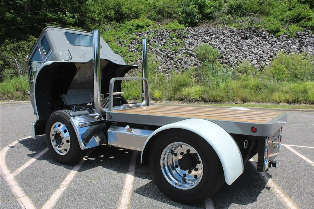 1969 International Harvester Loadstar - Image 28 of 31