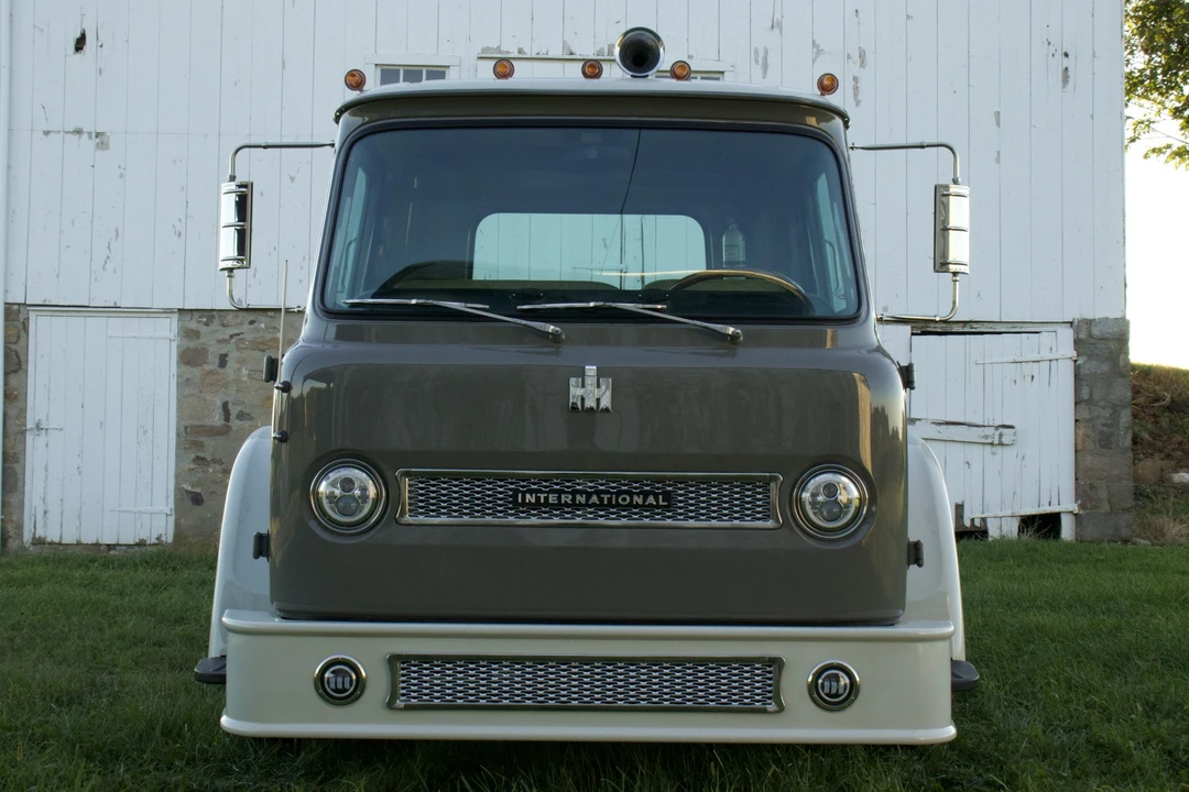 1969 International Harvester Loadstar - Image 2 of 31